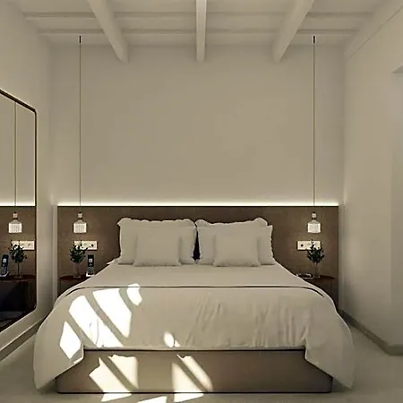 Llonga's 7th Hotel